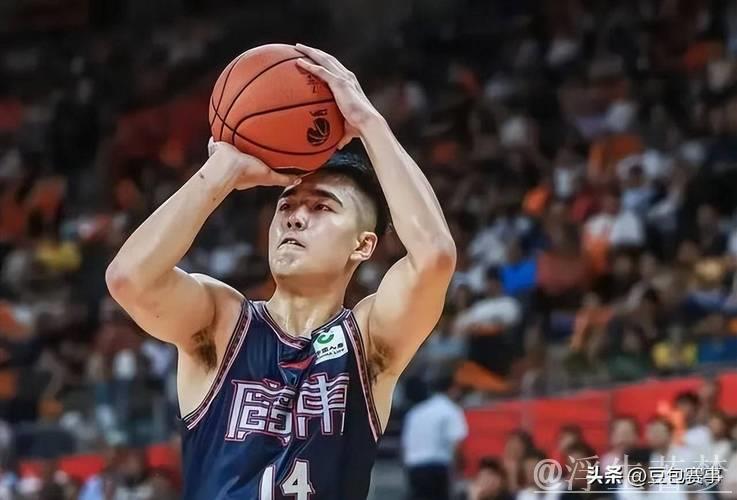 广州主场战胜福建,三分雨战队获于米提领投 广州主场战胜福建,三分雨战队获于米提领投